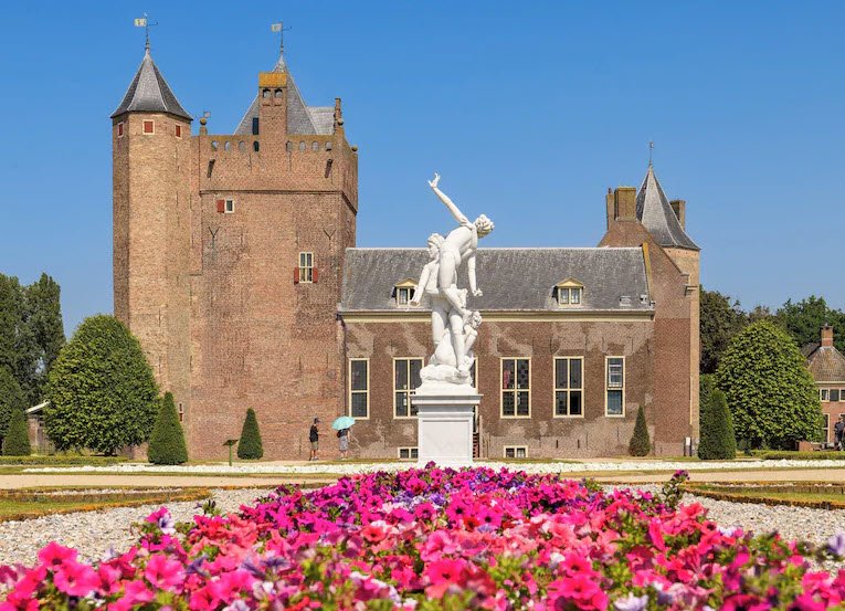 Stayokay Hostel Heemskerk (Slot Assumburg), Netherlands